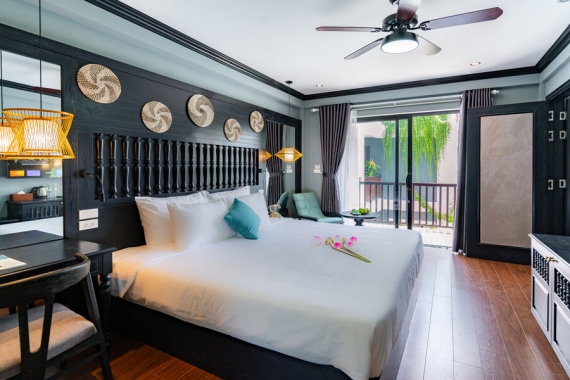 Family Pool View Family Pool View